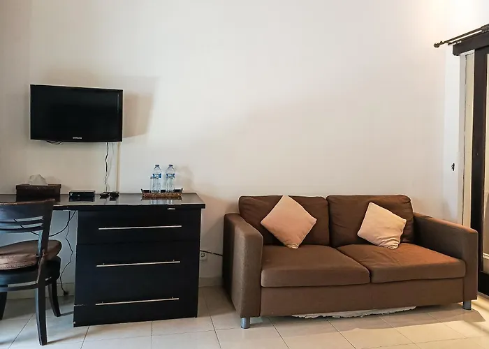 Tanjung Lima Legian 2*
